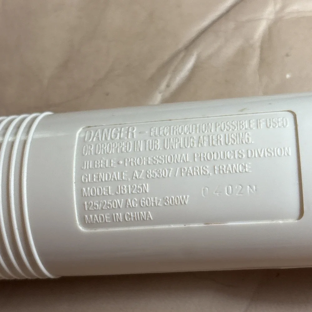 Jilbere de Paris Hot Air Curling Brush 1.5